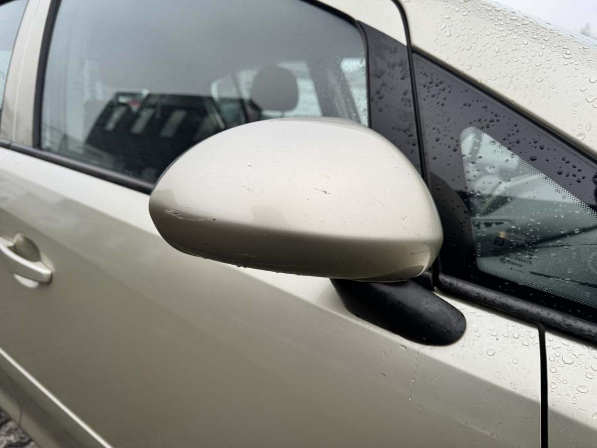 Opel Corsa D original Au&szlig;enspiegel rechts elektrisch verstellber Z40M Champagnersilber Bj.2006